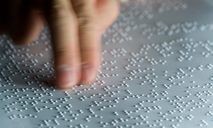 Una interfaz de Braille  desarrollada por el MIT