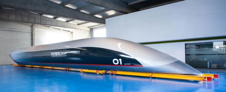 🚄 Hyperloop presenta su primera cápsula para pasajeros en tamaño real #HTT