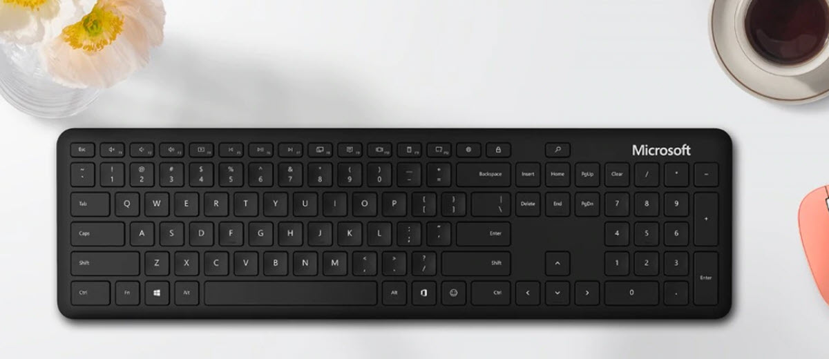 Microsoft lanza sus nuevos teclados con teclas dedicadas para Office y emojis