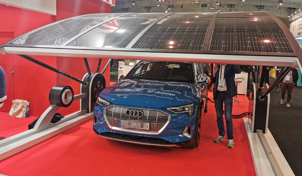 Para aparcar coches eléctricos con paneles solares, en el #SCEWC19