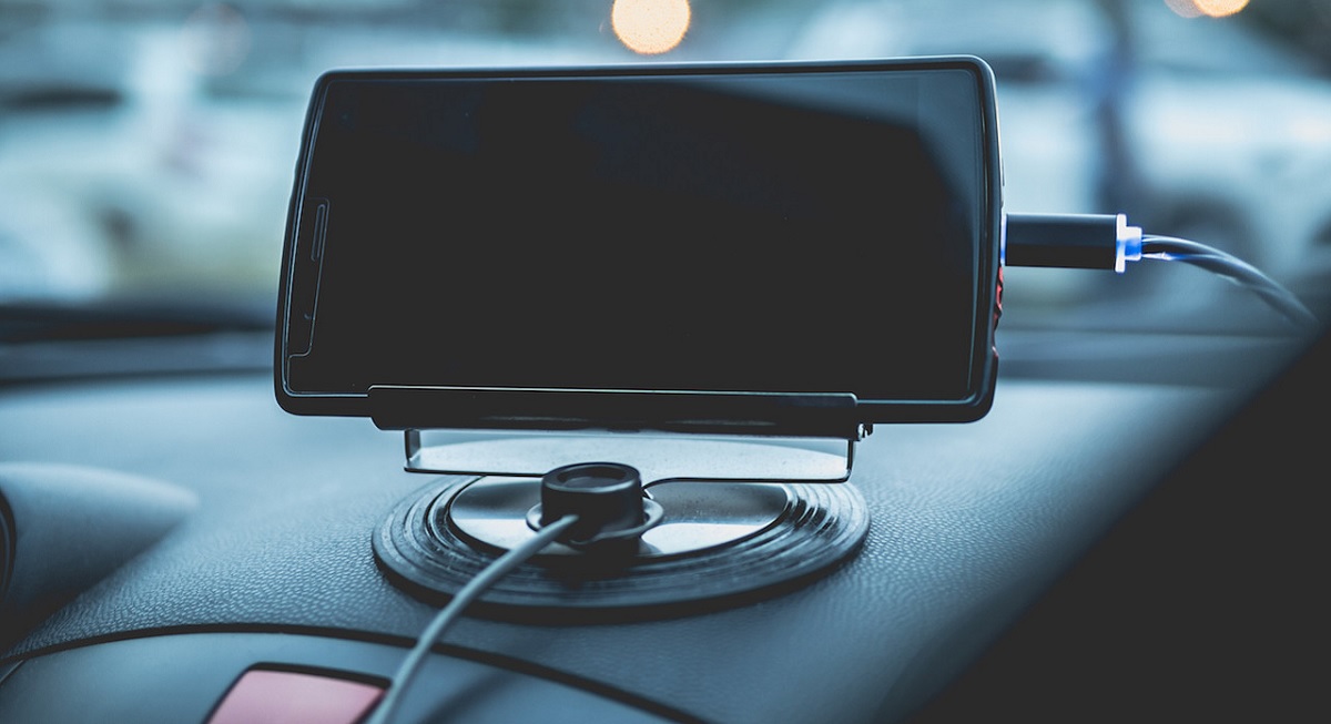 Problemas cargar smartphone en coche