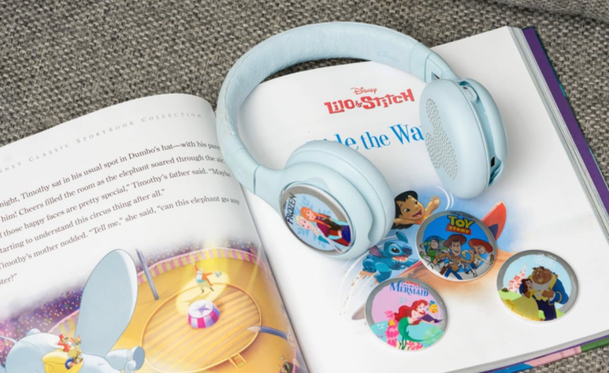 Estos auriculares almacenan y reproducen los cuentos favoritos de los niños