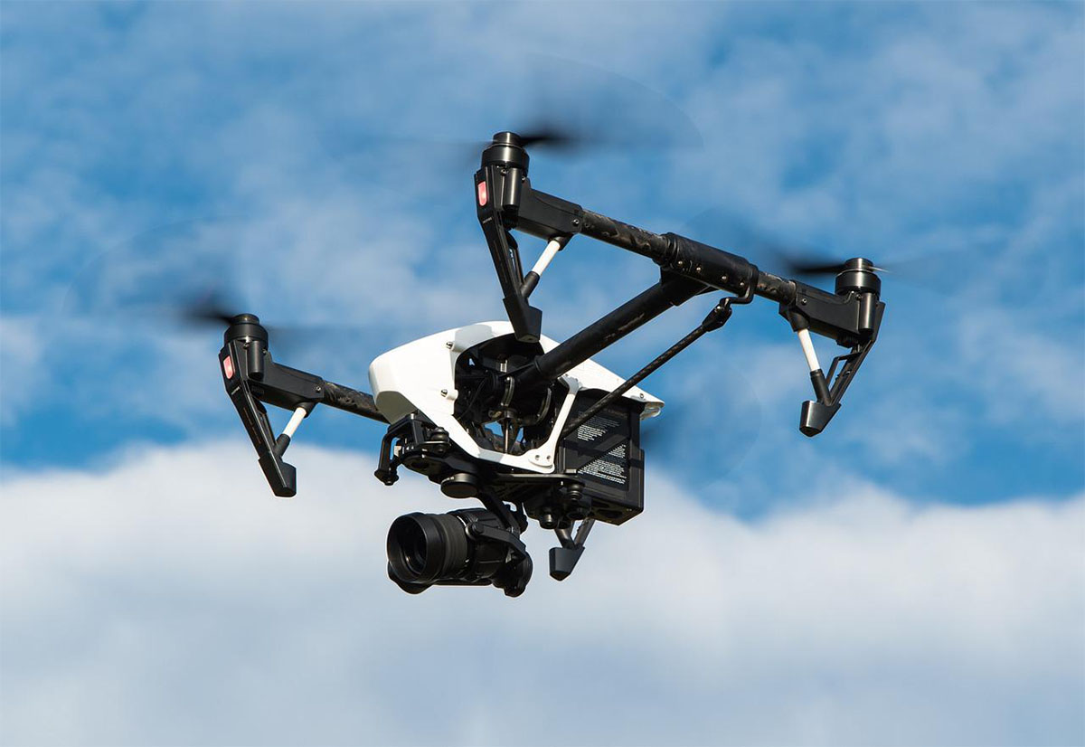 Empresa logra aprobación para volar drones en instalaciones eléctricas más allá de la vista del operador