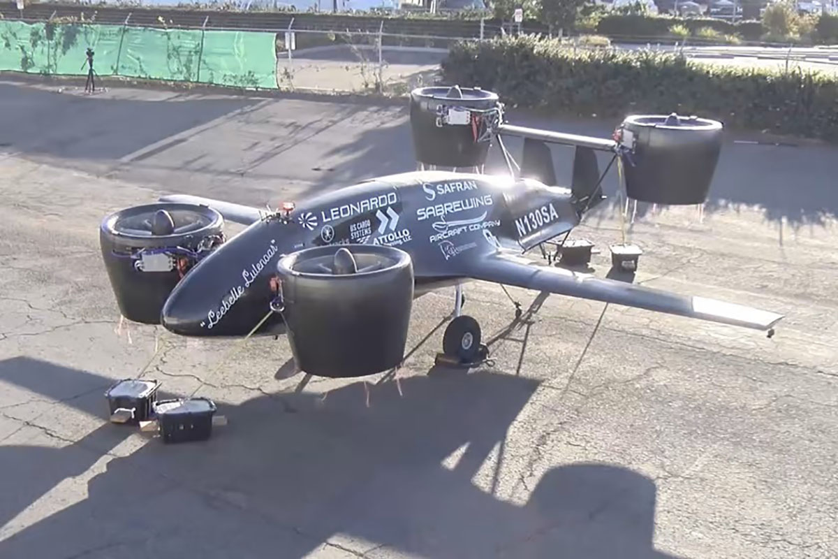 Un prototipo de avión de carga bate récord en levantamiento de peso
