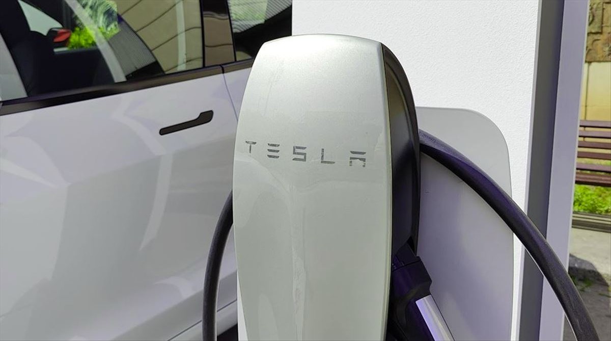 La nueva generación de motores de Tesla: más eficientes, más económicos y sin metales raros