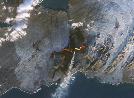 NASA revela impactantes imágenes de un flujo de lava en Islandia: así está la situación actual