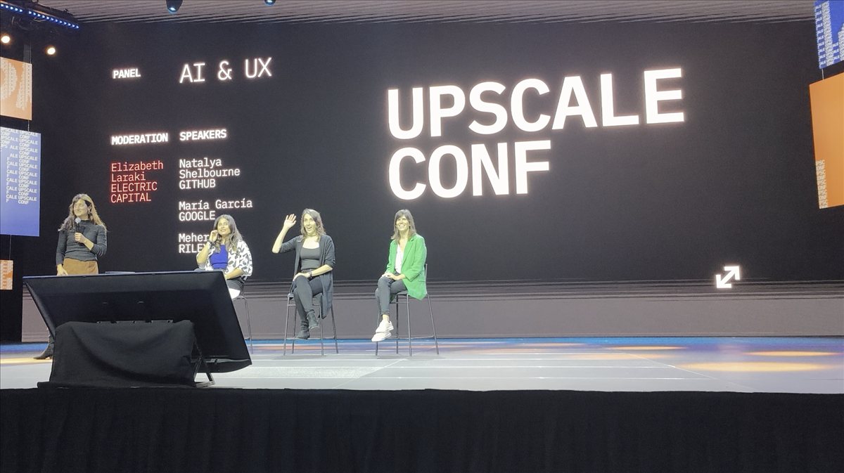 Mesa redonda en la Upscale Conf 2024: Explorando la intersección de la IA y la experiencia del usuario (UX)