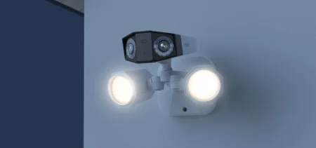 Reolink Solar Floodlight Cam: vigilancia exterior solar con IA por menos de 90 euros y sin cuotas mensuales