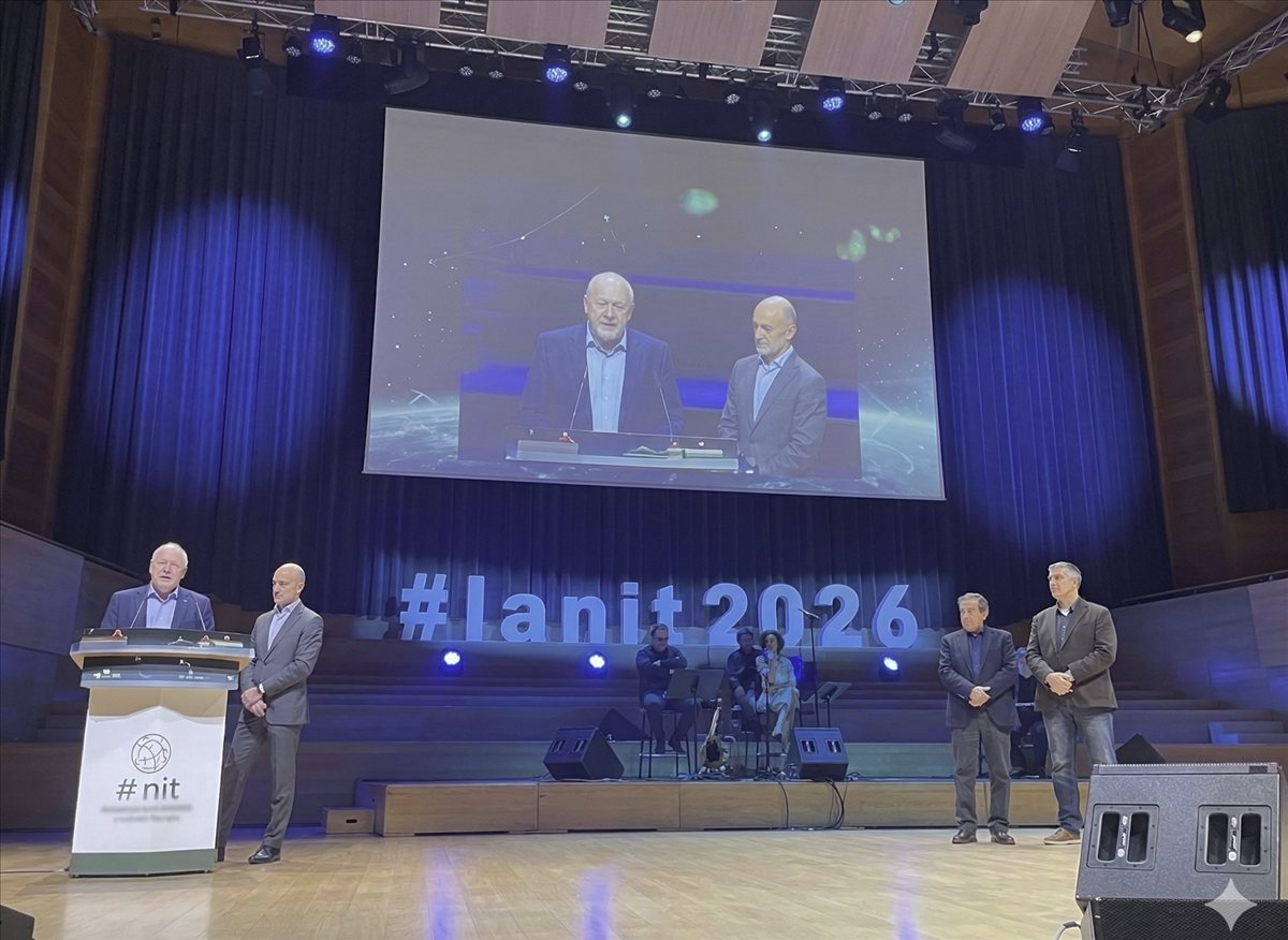 LA 31ª NOCHE DE LAS TELECOMUNICACIONES Y LA INFORMÁTICA DISTINGUE A FECEMINTE POR SU TRAYECTORIA, DE CASI 60 AÑOS, EN EL SECTOR DE LAS TELECOMUNICACIONES